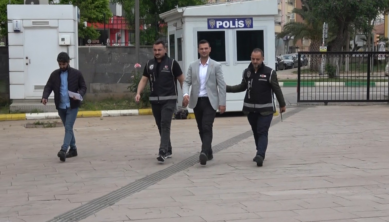 CHP Kilis İl Başkanı Sapan adliyeye sevk edildi: "Harama el uzatmadık"
