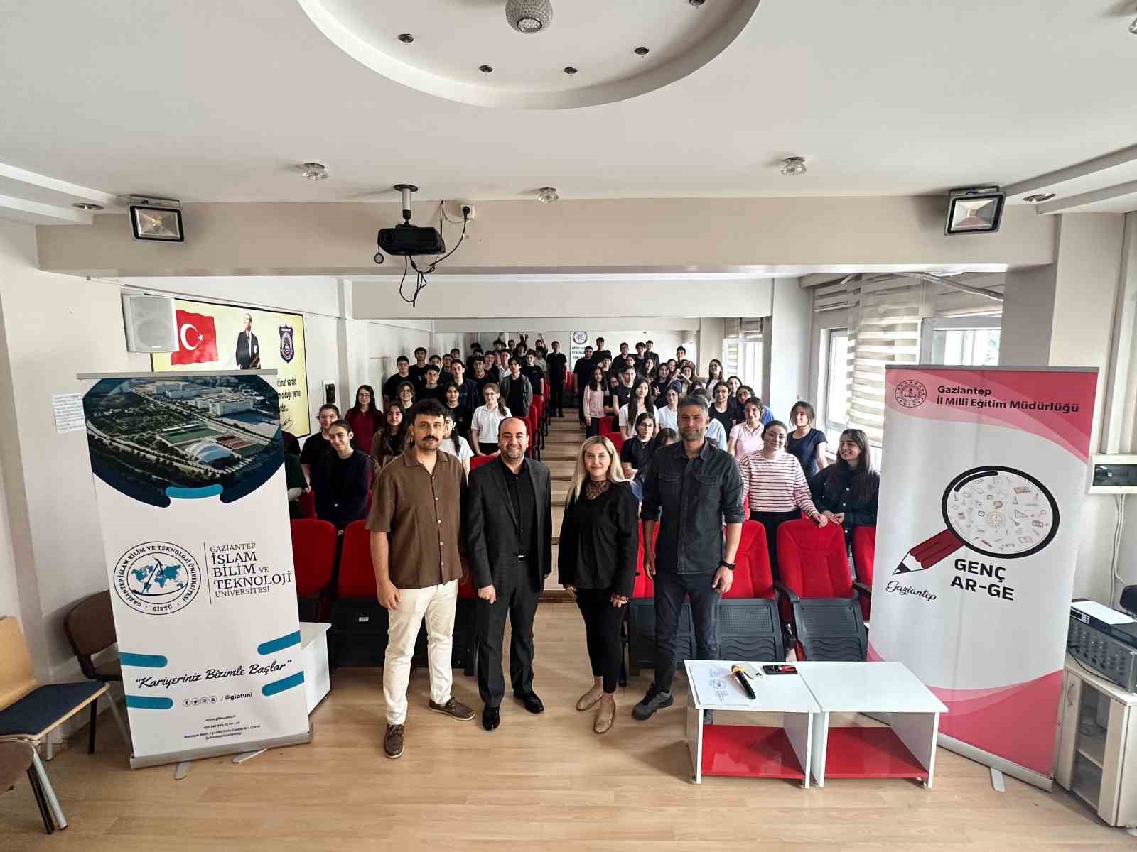 GİBTÜ bilim söyleşileri başarıyla tamamlandı