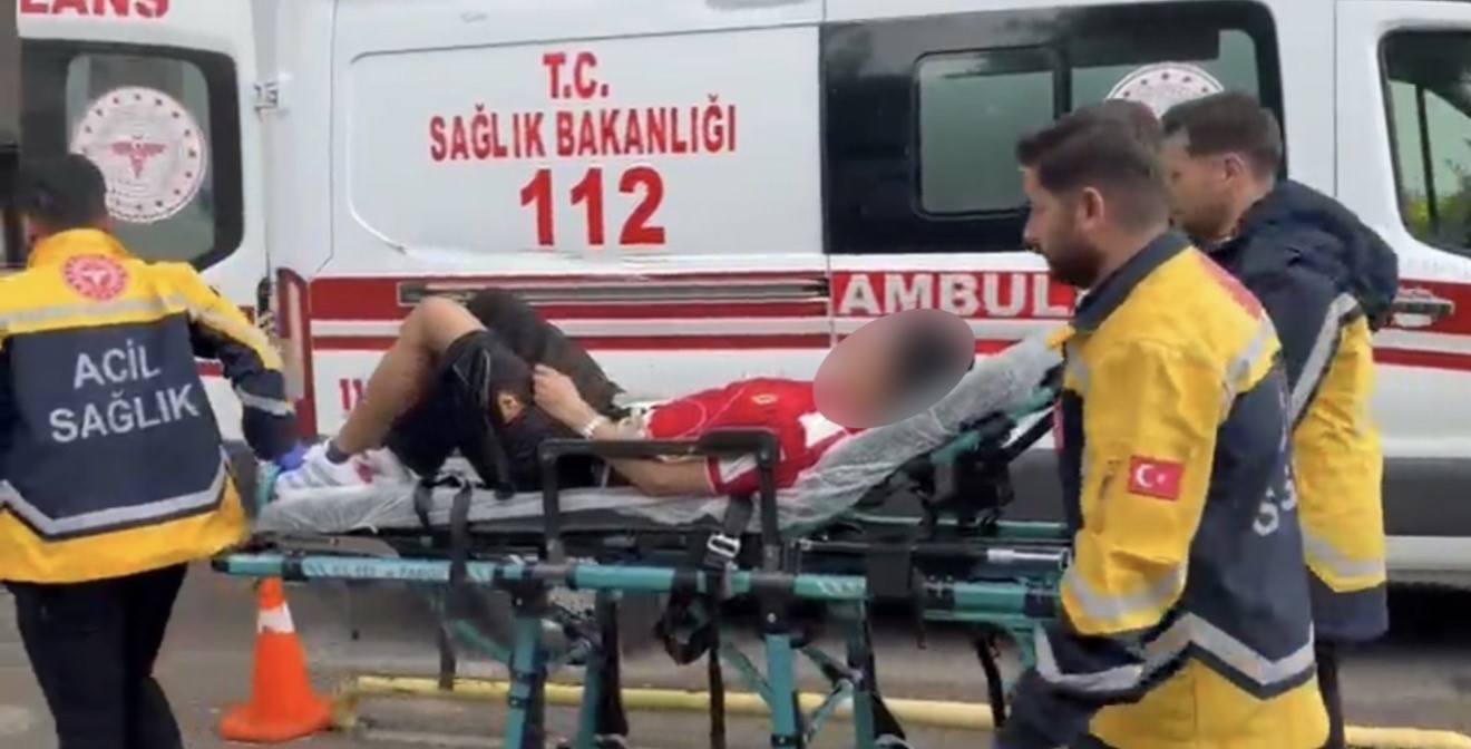 İki grup arasında bıçaklı kavga: 4 yaralı