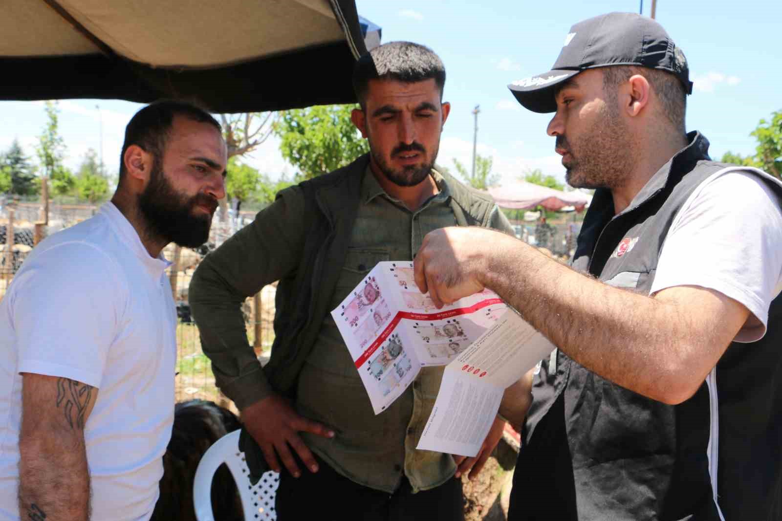 Kurban Bayramı öncesi satıcılar sahte para konusunda bilgilendirildi