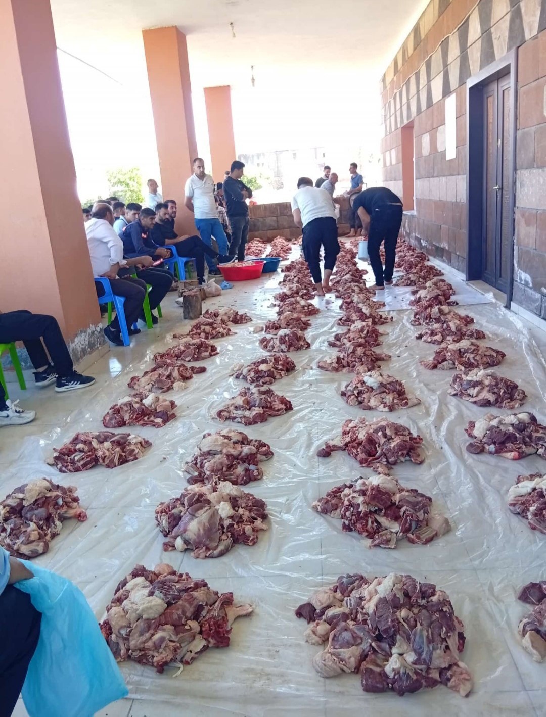 Mardin’de imece usulü kesilen 1 ton kurban eti, 100 aileye dağıtıldı