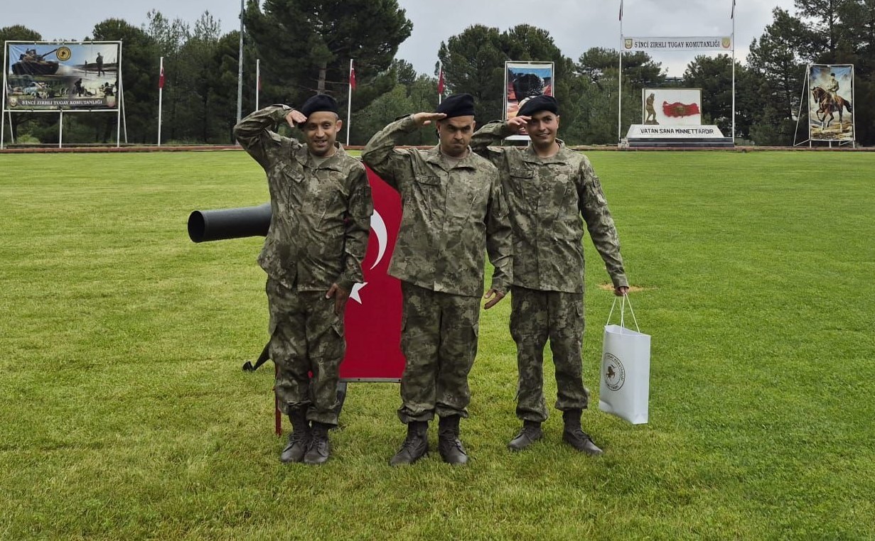 Özel bireyler için özel gün: Bir günlüğüne asker oldular
