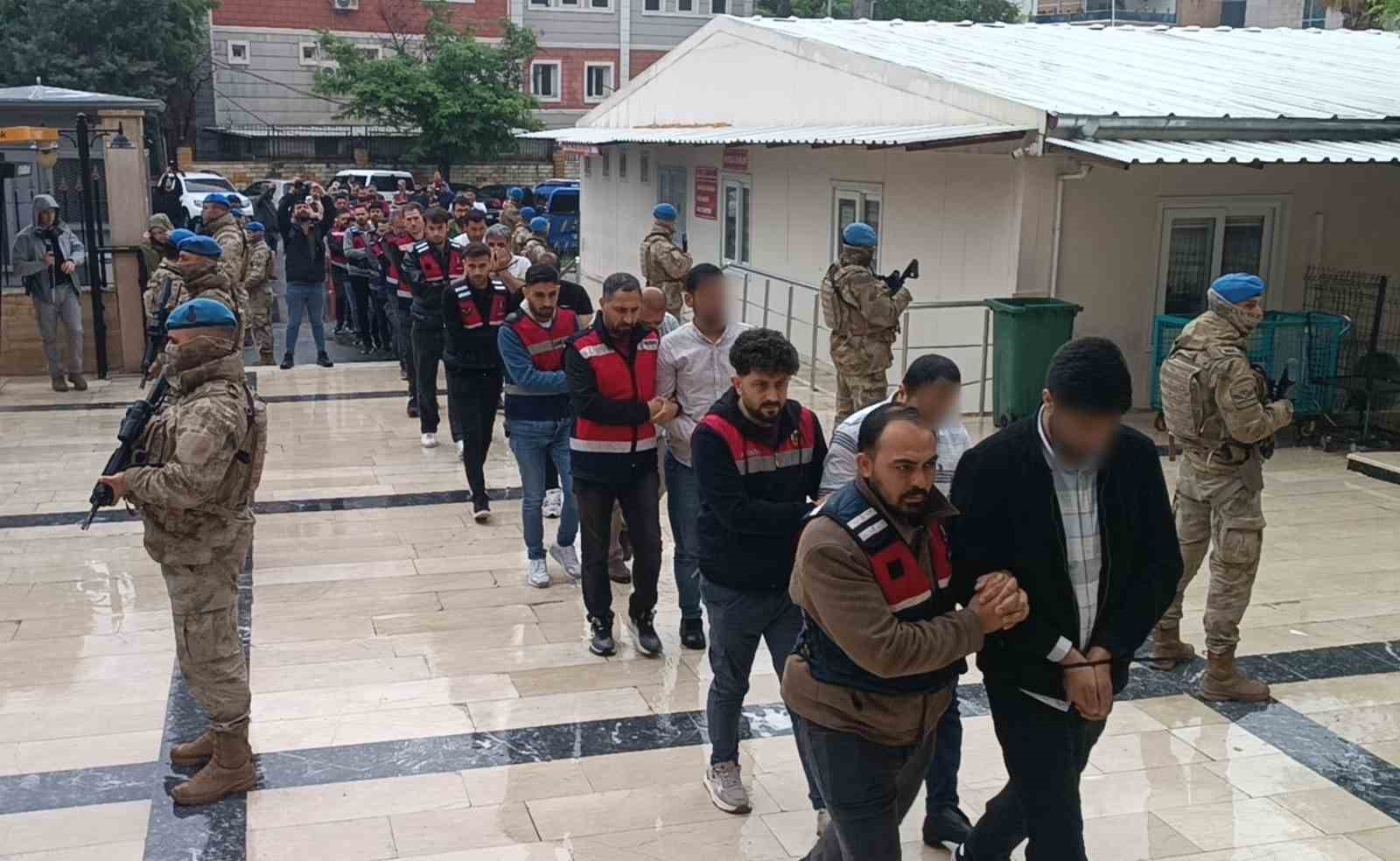 Şanlıurfa merkezli 7 ilde sahte çürük raporu operasyonu: 44 gözaltı
