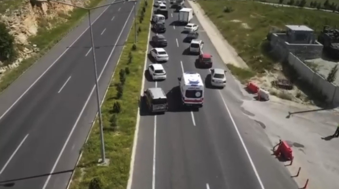 Trafikte fermuar sistemiyle ambulanslara hızlı geçiş hedefleniyor