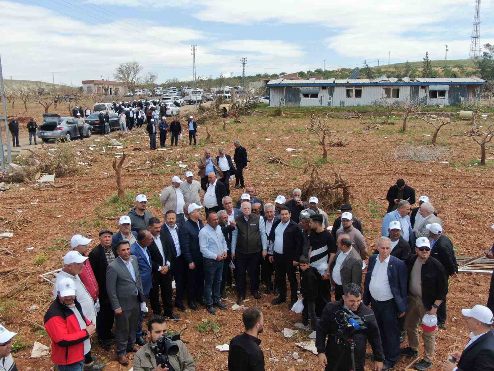 Türkiye Ziraat Odaları Birliği Genel Başkanı Bayraktar’dan zarar gören çiftçilere ziyaret