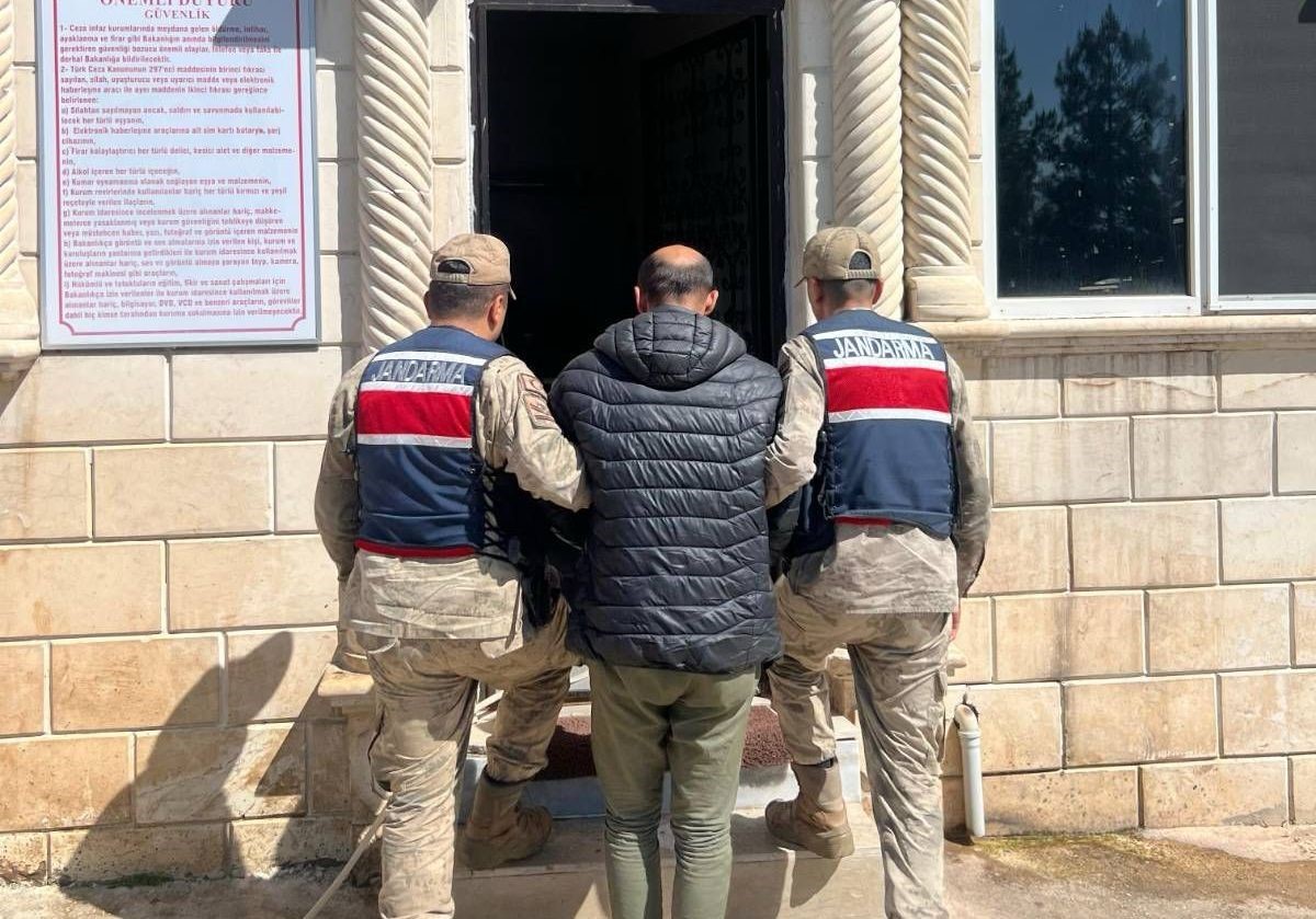 Uyuşturucudan aranan zanlı yakalandı